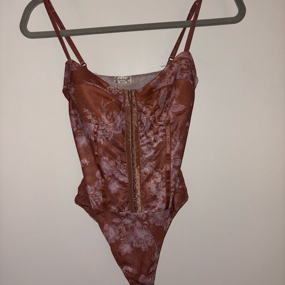 Floral Lace Bodysuit